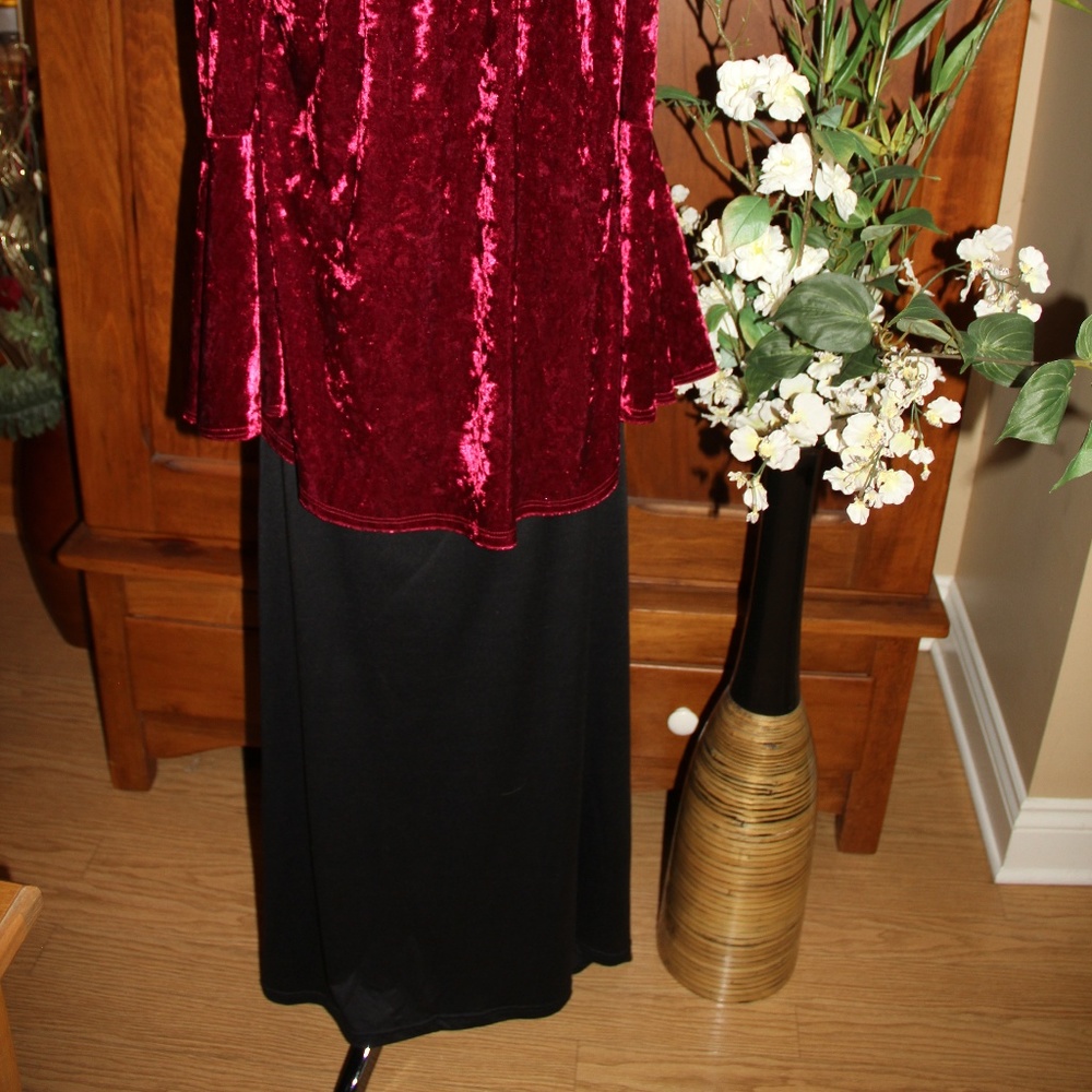 Arianna Maxi Velveteen Skirt